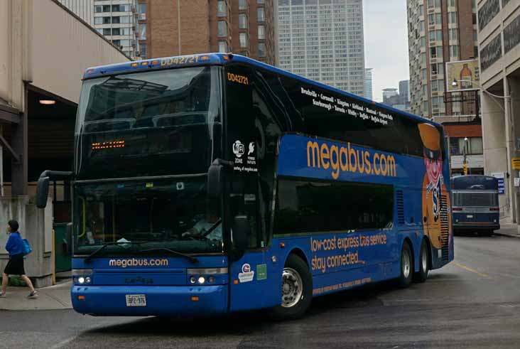 Megabus Van Hool Astromega TD925 DD42721